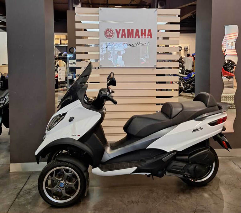 Piaggio MP 300 LT Sport ABS